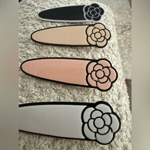 Acrylic Flower Gold Alligator Barrette Clip